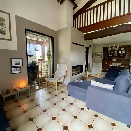 Casa vacanze Maison Paisible Avec Parking - 6 Pers. - Fr-1-495-158