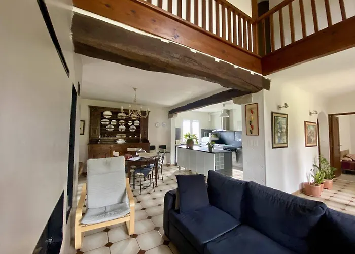 Casa vacanze Maison Paisible Avec Parking - 6 Pers. - Fr-1-495-158 *