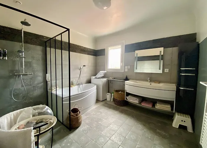 Casa vacanze Maison Paisible Avec Parking - 6 Pers. - Fr-1-495-158